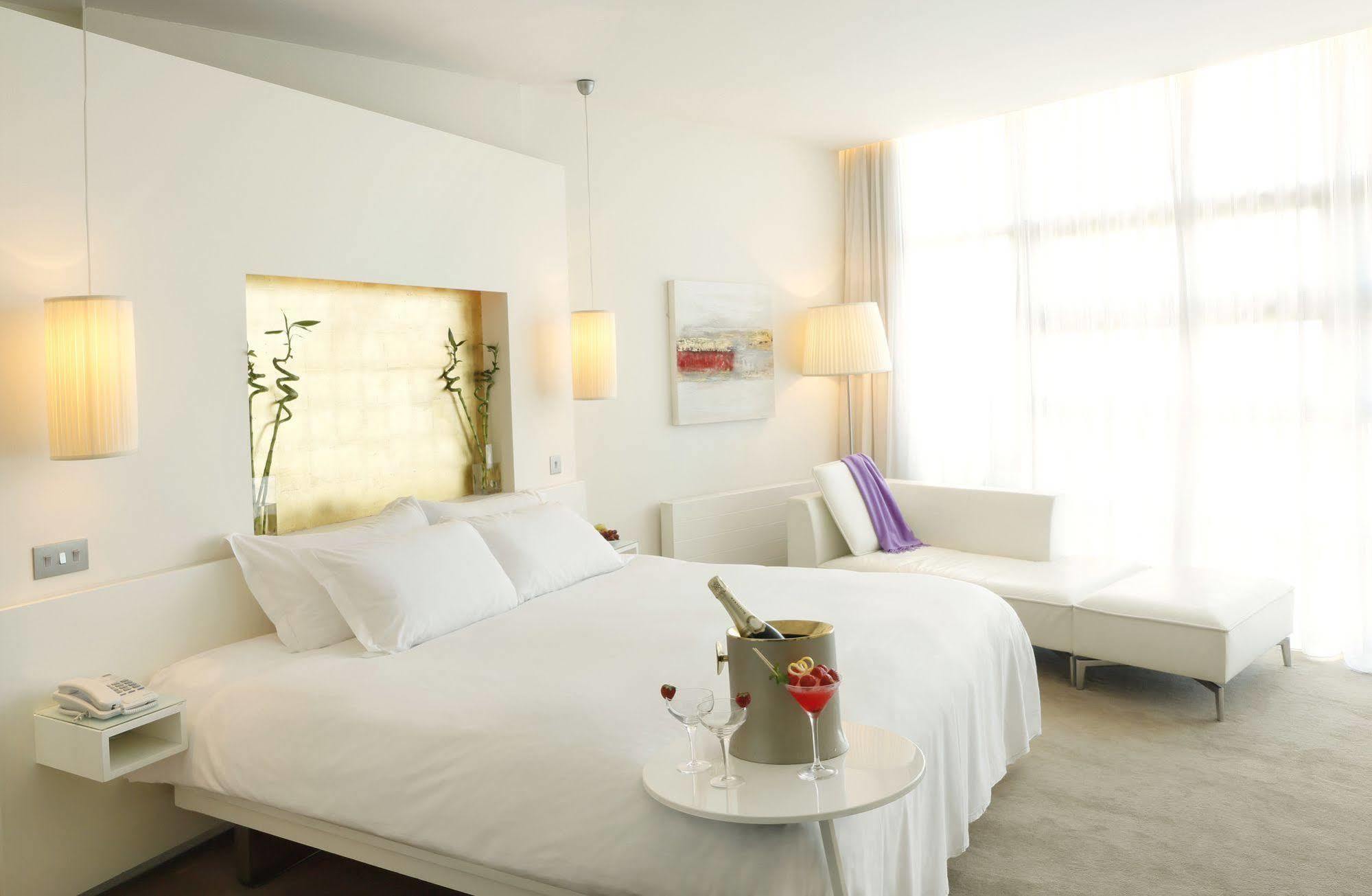 เดอะ บีค่อน โฮเต็ล Hotel แซนดีฟอร์ด ภายนอก รูปภาพ